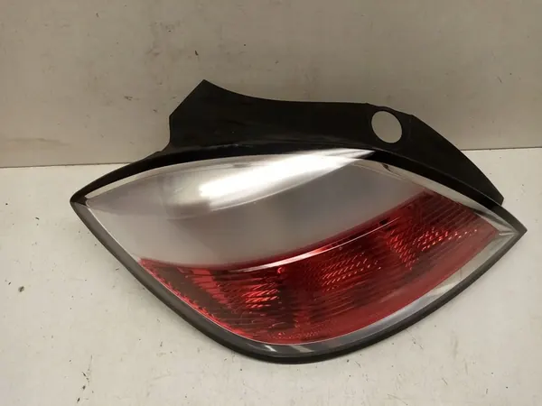 Vänster baklykta Opel Astra III H 2004-2013 VISTEON image 4