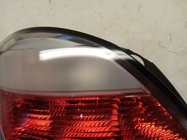 Vänster baklykta Opel Astra III H 2004-2013 VISTEON image 8