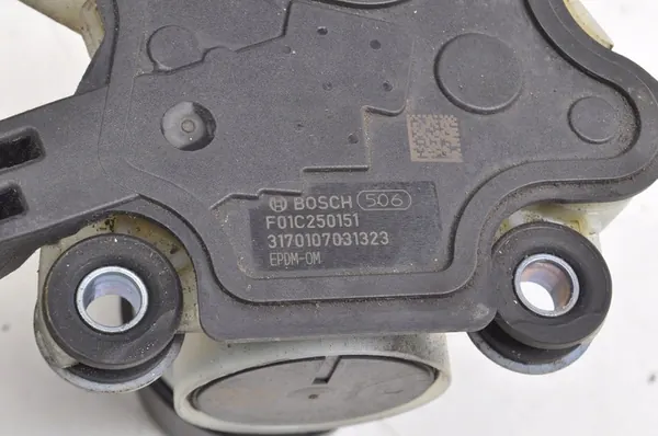 POMPE ADBLUE MERCEDES W205 2.2 CDI F01C250151 image 2