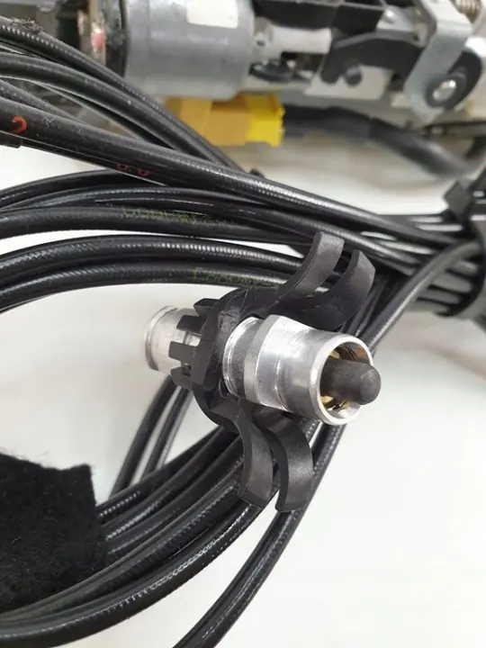 Mercedes SL R230 takaktuator OEM A2303600335 image 3