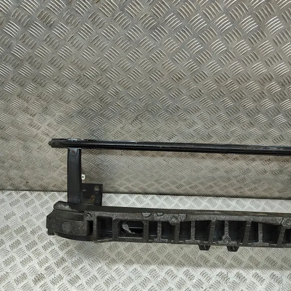 Etupuskuri VW Passat Variant B8 3G0807109F image 2