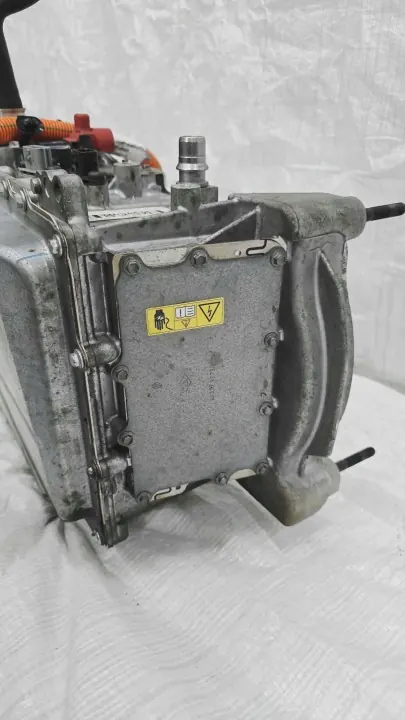 Inversor Renault Zoe OEM 296G18935R Usado image 6