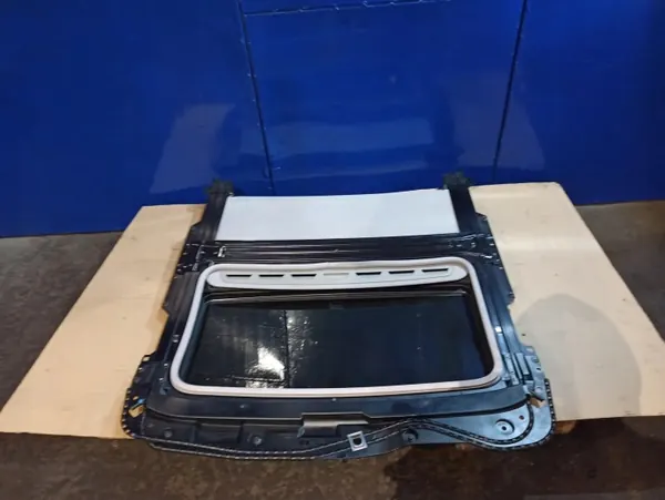 Schiebedach Volvo V70 2006 OEM 30799041 - Gebraucht image 3