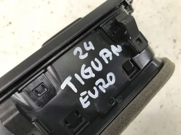 VW TIGUAN III 2025 middenconsole ventilatierooster OEM 571858065 image 3