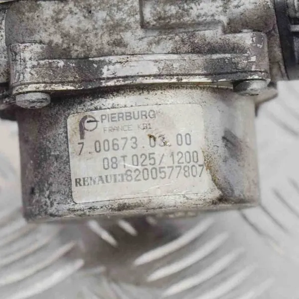 Imupumppu NISSAN QASHQAI II 1.5L diesel 8200577807 image 4