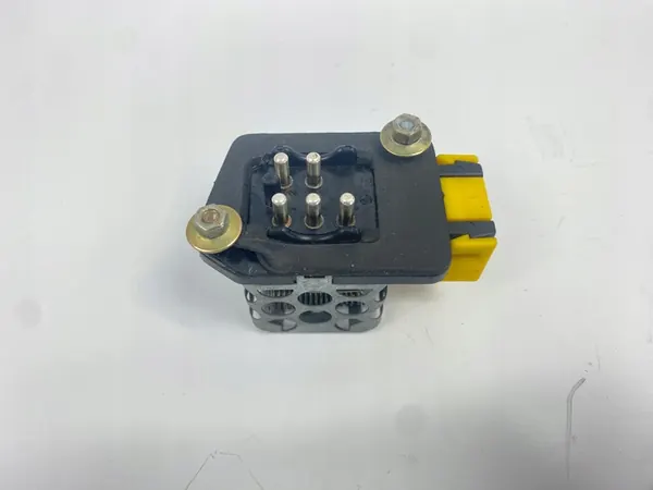 Ventilatorweerstand Mercedes W124 W201 190 OEM REZYSTOR/SDV06782 image 7
