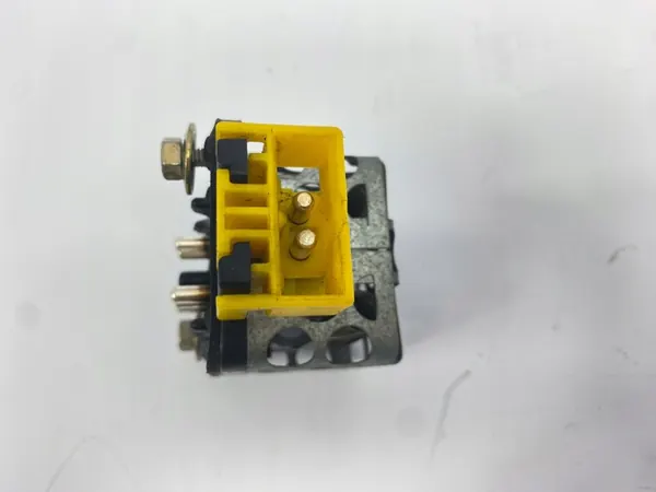 Ventilatorweerstand Mercedes W124 W201 190 OEM REZYSTOR/SDV06782 image 8