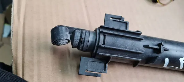 Linker koplampwasinstallatie AUDI A5 2013 8T0955101D image 4