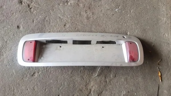 Registreringsskyltsljus Toyota OE OEM 7681113040 image 2