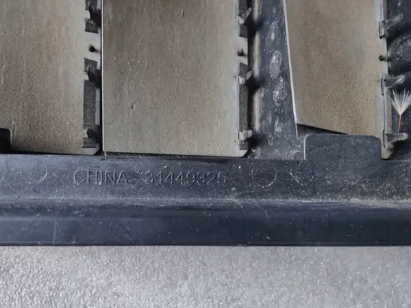 Grade de ventilação da cabine VOLVO XC40 31449325 image 4