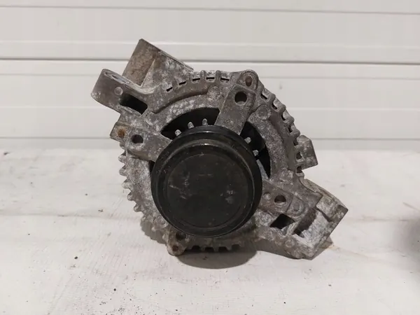 Chevrolet Camaro 2015 Alternator OEM 22859538 image 3