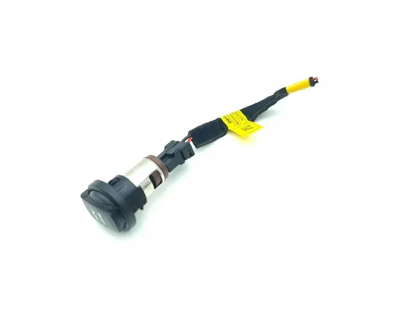 Prise 12V Hyundai i30 2023 OEM 84656G4960 Avant image 2