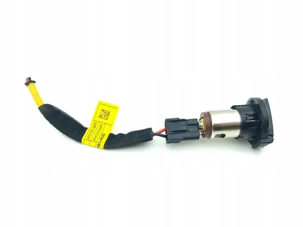 Prise 12V Hyundai i30 2023 OEM 84656G4960 Avant image 7