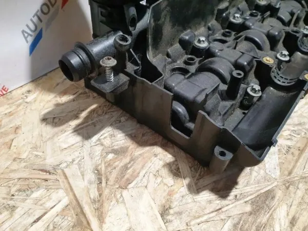 BMW Nokkenasafdekking OEM 1127810584 voor 3-serie F30 image 9