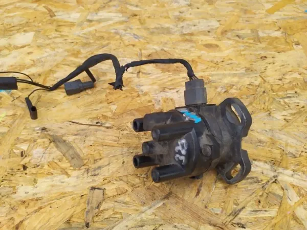Bobina de encendido OEM 1 para Mazda 323 1.3 - Usado image 2