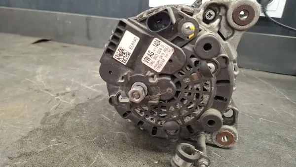 Vaihtovirtageneraattori VW Passat B8 2.0 TDI image 4