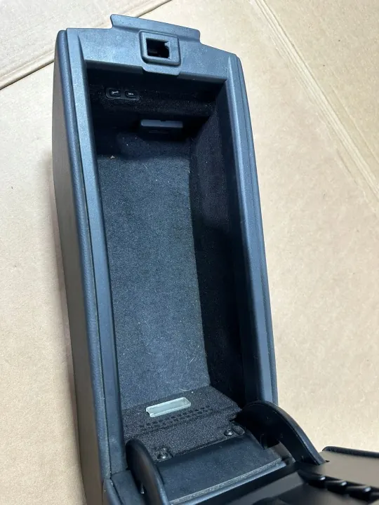 Accoudoir OEM A2306800310 Console Mercedes SL R230 Noir image 10