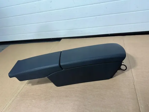 Accoudoir OEM A2306800310 Console Mercedes SL R230 Noir image 8