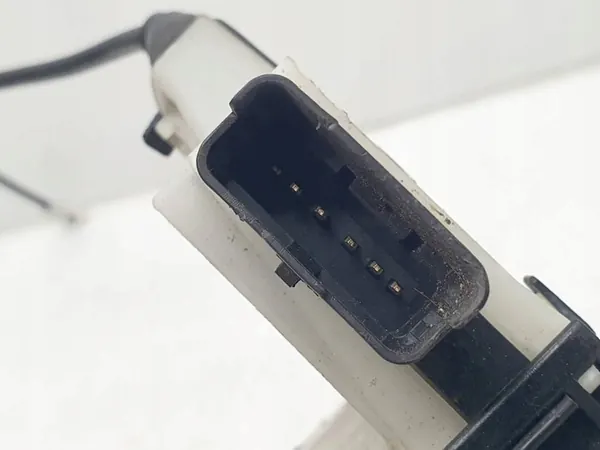 Höger Framdörrslås Peugeot 2008 I image 5