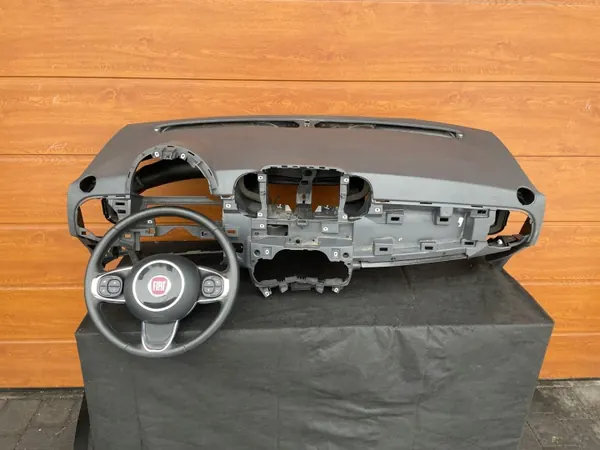 Fiat 500 Lift kojelauta OEM 2 turvatyynyllä image 2