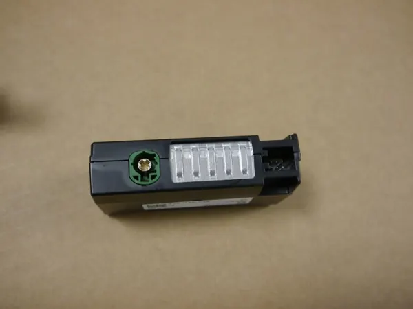 Prise USB Audi OEM 82A035736 - Occasion image 3
