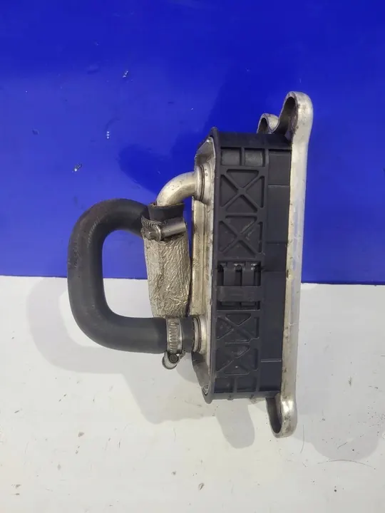 Volvo V50 2007 Öl Kühler image 5