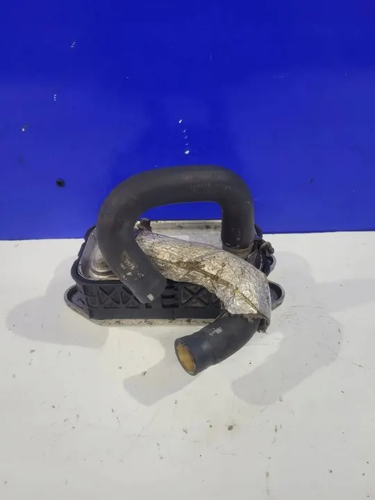 Volvo V50 2007 Öl Kühler image 9