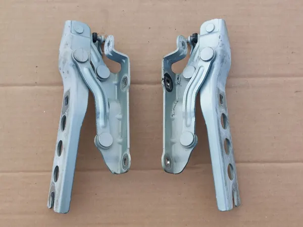 SKODA OCTAVIA II 2 LIFT Bisagras del Capó 1Z0823301C 1Z0823302C image 2