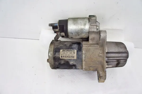 UH216 Chevrolet Camaro V 3.6i Motor de arranque 12644788 image 3