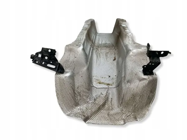 Volvo XC40 I Keskilämpösuoja OEM 31694865 image 3