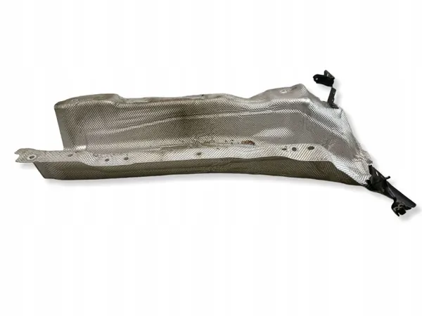 Volvo XC40 I Keskilämpösuoja OEM 31694865 image 4