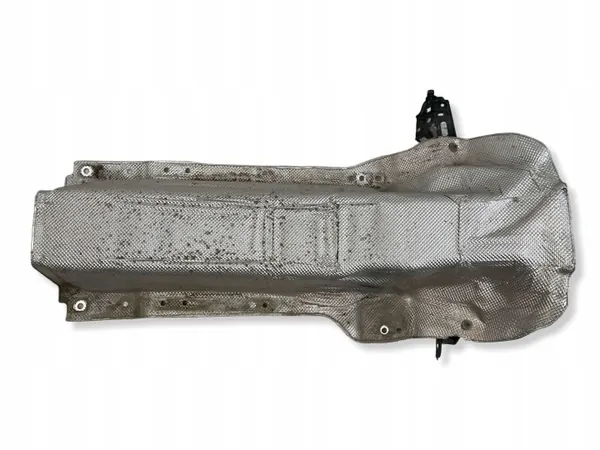 Volvo XC40 I Keskilämpösuoja OEM 31694865 image 5