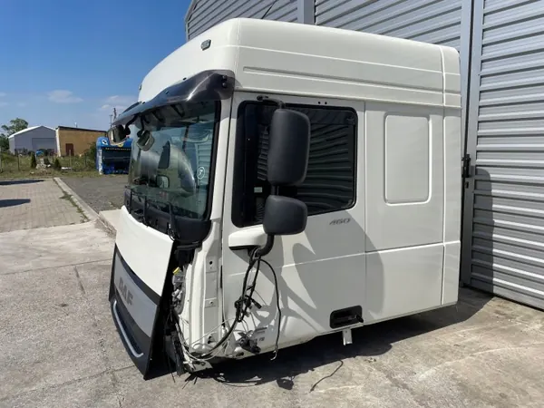 Cabina DAF XF 106 SPACE CAB Manual - Estado Usado image 5