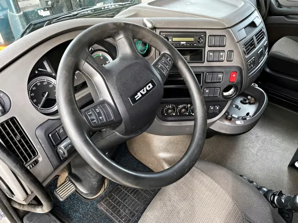 Cabina DAF XF 106 SPACE CAB Manual - Estado Usado image 8