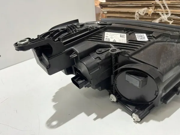 Mercedes E-Klasse Links Rechts Lamp A2139066408 Full LED image 7