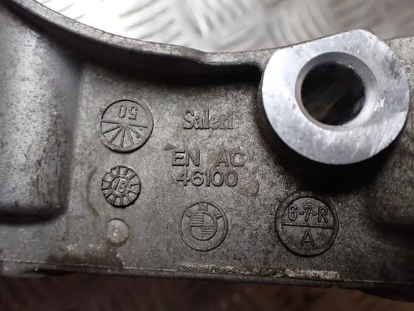 Vattenpump BMW 118i F20 2019 OEM 7644804 image 6