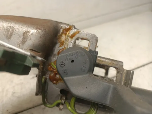 Opel Corsa D E Colonna sterzo regolabile OEM 26108953 image 3