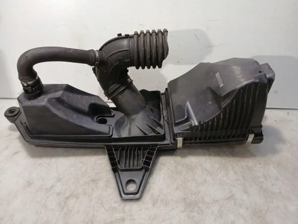 BMW Luftfiltergehäuse OEM 13718511655 - Gebraucht image 4