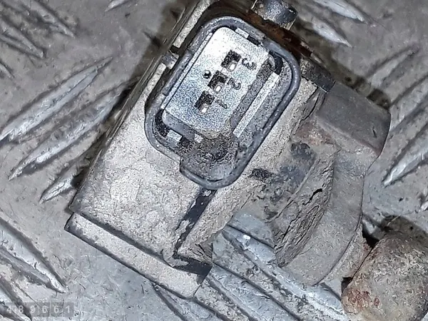 Capteur de niveau Citroen C6 2006 image 4