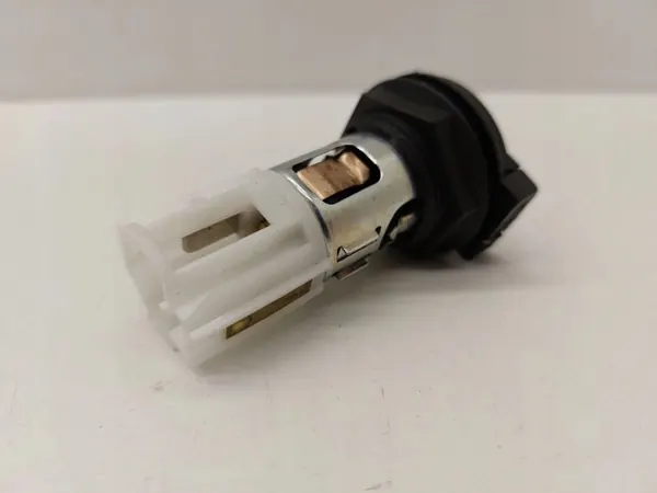 Audi A4 S4 B8 Armaturenbrett-Zigarettenanzünder OEM 8E0919389 image 3