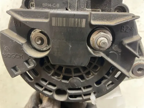 Vaihtovirtageneraattori RENAULT MEGANE II 1.6L bensiini image 2