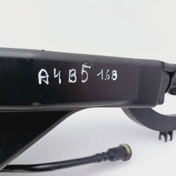 Filtre à charbon usagé OEM DRC99793 pour Audi A4 B5 1.6 image 7