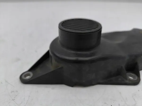 Audi A6 S6 C7 2018 Kamremsskydd OEM 06K109121E image 4