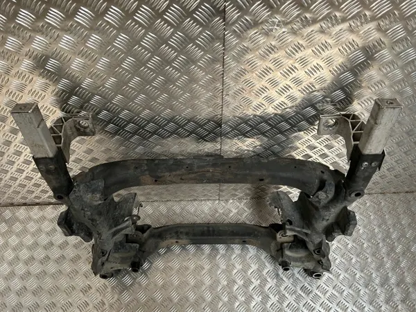 UTO55303 Voorste hulpframe voor Mercedes C W205 image 3