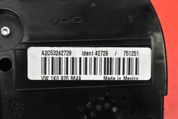 Käytetty mittaristo OEM 1K0920864A VW Jetta 5:lle image 9