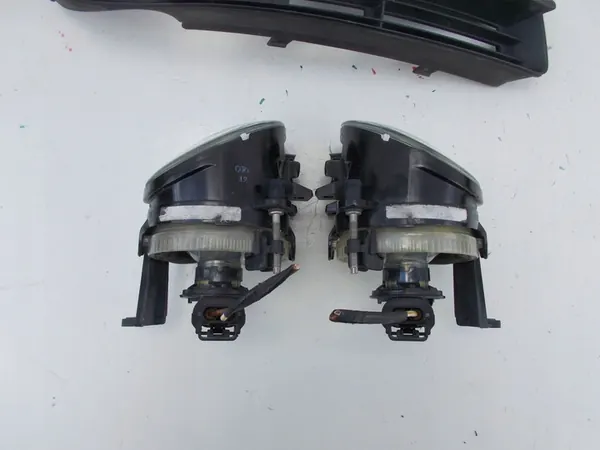 Fari fendinebbia con griglie VW Touran I 03-06 image 10