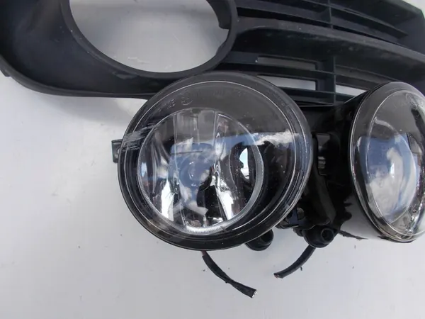 Fari fendinebbia con griglie VW Touran I 03-06 image 4