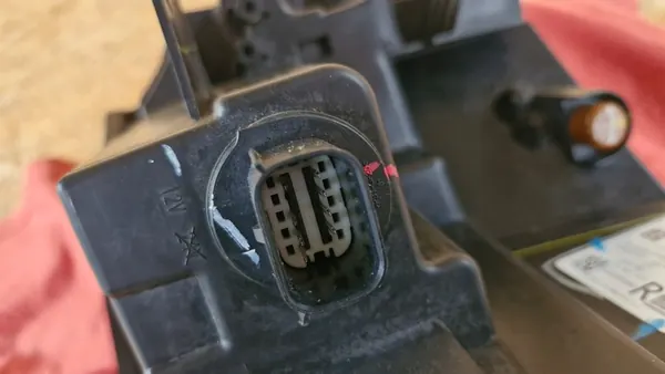 Lámpara Derecha JEEP COMPASS II P55112818AC image 6