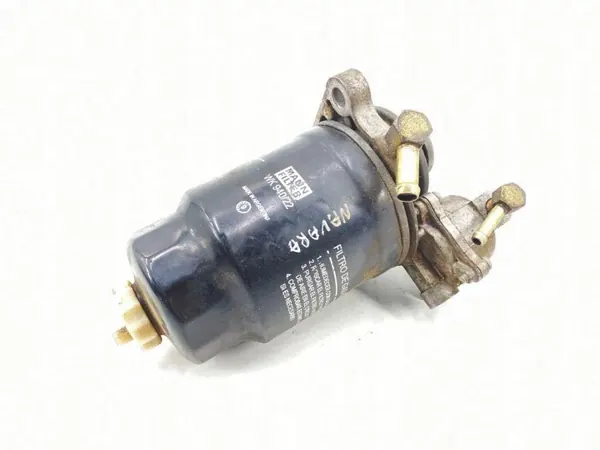 Nissan OE 1640 37F 40A Fuel Filter Used image 3