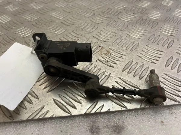 UTO46651 Strålkastarnivåsensor framaxel Jaguar image 3